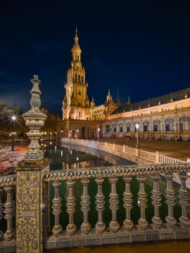 Photo by Fred Dalmulder