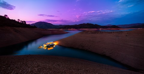 Photo by Dester Wallaboo