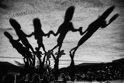 Photo by The Reversed World of Shadows