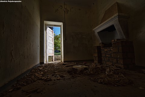 Photo by CLOSE THE DOOR