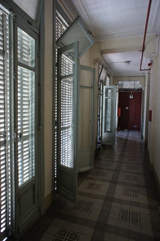 Photo by By standing on the Shoulders of Giants