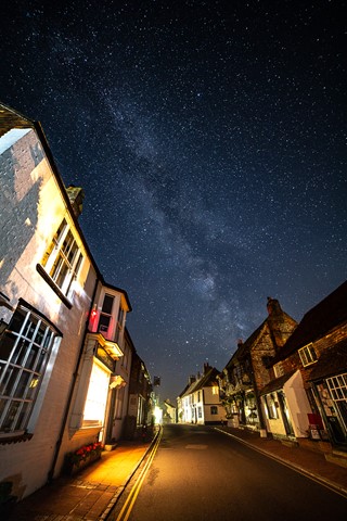 Photo by Swervin Mervin