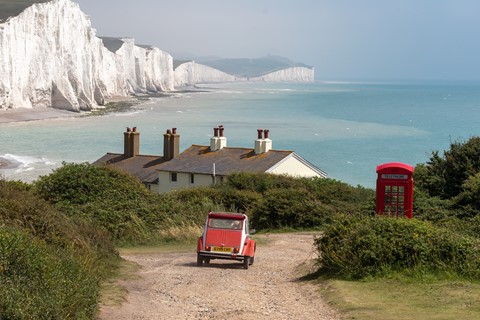 Photo by Swervin Mervin