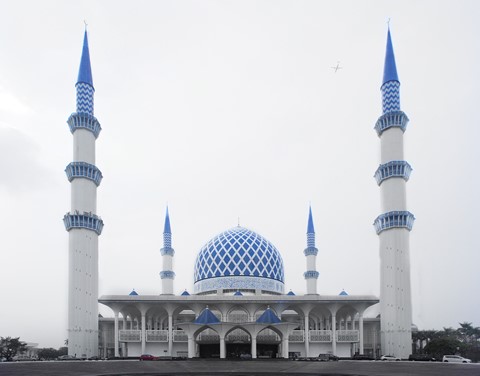 Photo by By standing on the Shoulders of Giants