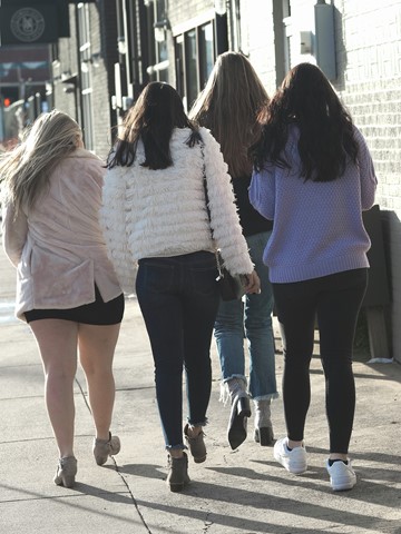 Photo by ISO200-6400