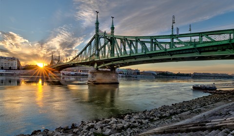 Photo by Jonathan Shapiro