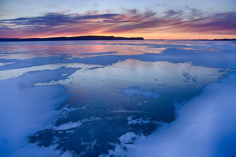 Photo by WInter on the lake