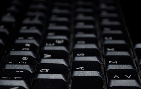 Photo by Santi Juarez