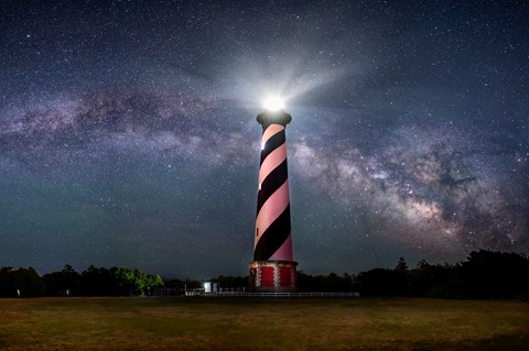 Photo by C h r i s R