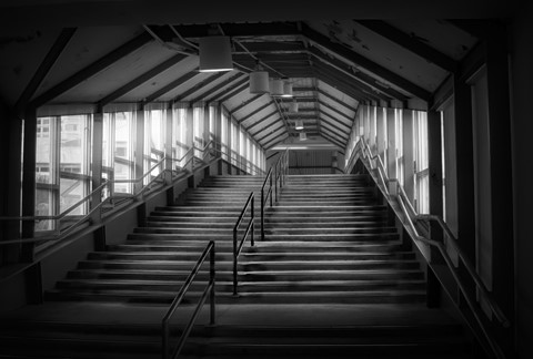 Photo by Empty Staiway