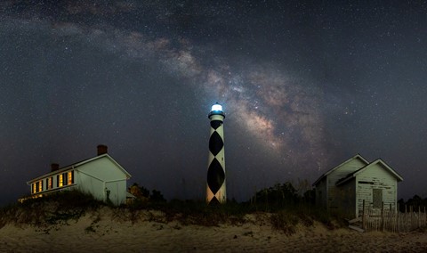 Photo by C h r i s R