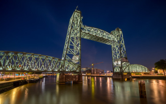 Photo by Fred Dalmulder