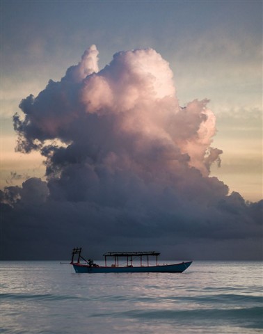 Photo by Cloud above the ocean