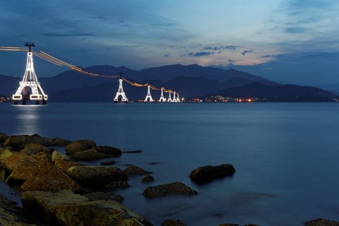 Photo by manishtushu