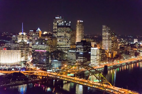 Photo by Pittsburgh Downtown, Light-up night