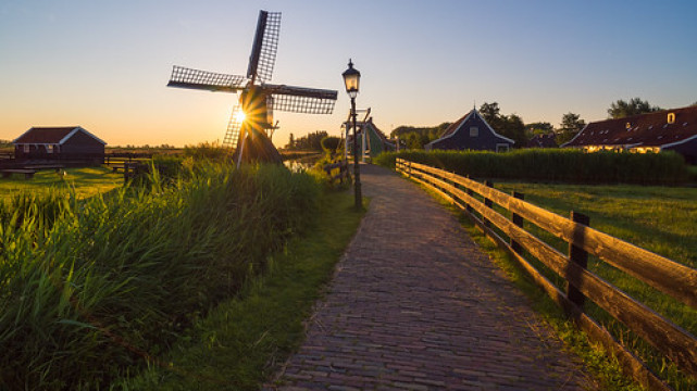 Photo by Fred Dalmulder